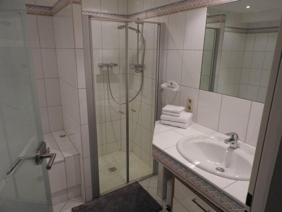 Schoene Gemuetliche Ferienwohnung Mit Fernblick. Nalbach Екстериор снимка