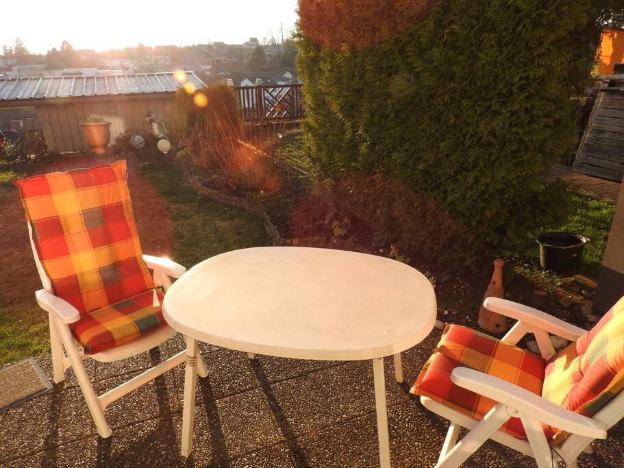 Schoene Gemuetliche Ferienwohnung Mit Fernblick. Nalbach Екстериор снимка