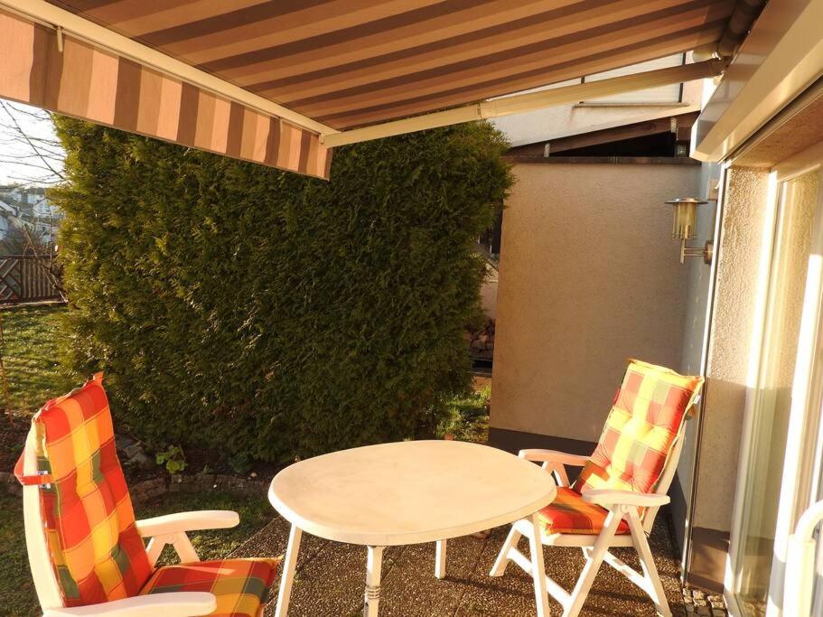 Schoene Gemuetliche Ferienwohnung Mit Fernblick. Nalbach Екстериор снимка